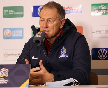 Sözlərim səhv başa düşülüb - De Byazi