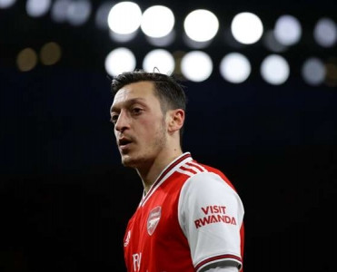 İndi Arsenal'a kömək etmək istərdim – Özil