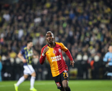 Qalatasaray sabiq futbolçusu ilə anlaşdı