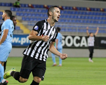 Neftçi'nin futbolçusu yeni rekorda imza atdı