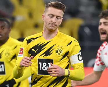 Borussiya Dortmund xal itirdi