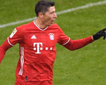 Levandovski bunu da bacardı