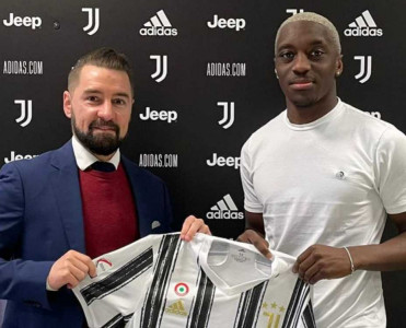 Yuventus yeni hücumçu aldı