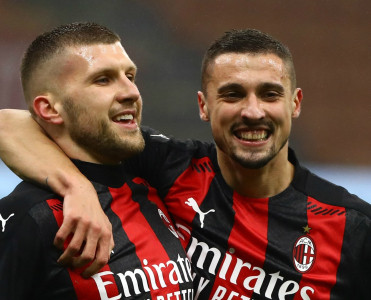 Milan'ın koronavirusa yoluxanları sağaldı