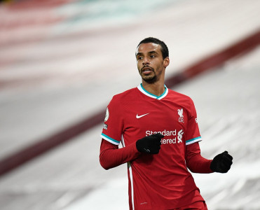 Liverpul'un futbolçusu mövsümü bitirdi