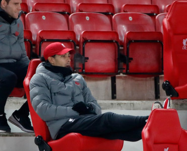 Liverpul'un daha bir futbolçusu üçün mövsüm erkən bitdi