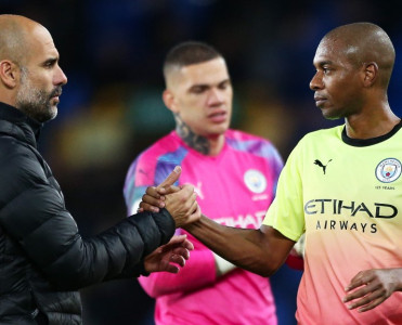 Qvardiola futbolçusunu özünə köməkçi götürür