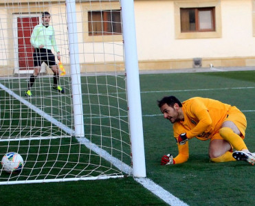 Kamran Ağayevə 2 oyunluq cəza verildi