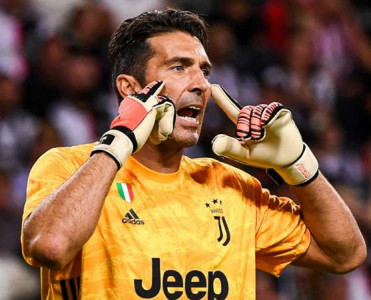 21-ci əsrin ən yaxşı qapıçısı açıqlandı