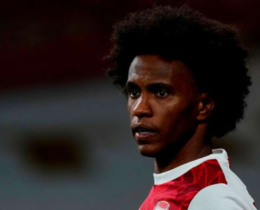 Azarkeşlər Arsenal'ın futbolçusunu meymun adlandırdı