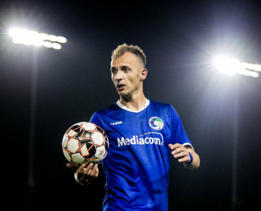 Azərbaycan da, Albaniya da çox qəliz qrupa düşüb - Aqolli