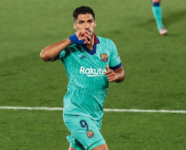 Barselona məni qovdu - Suares