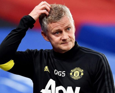 Sulşer Çelsi'ni və hakimləri tənqid etdi