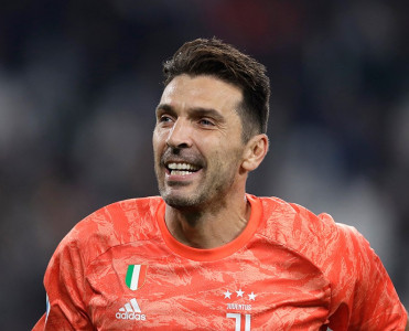 Buffon karyerasını bu vaxt bitirəcək