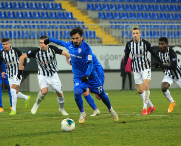 Təmkin Xəlilzadə 150-yə çatdı