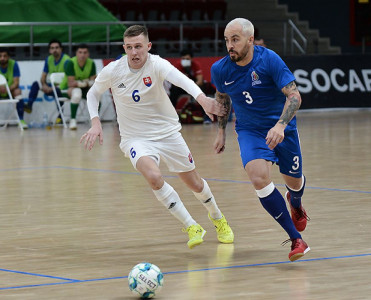 İstənilən komanda öz meydanında daha motivasiyalı olur