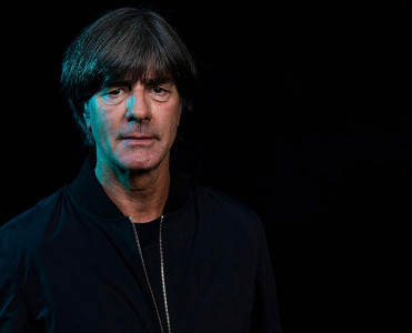 Löv Almaniya yığmasından ayrılır