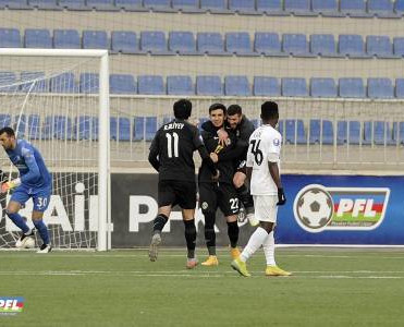 Qəbələ'dən heç-heçə, Neftçi'dən darmadağın