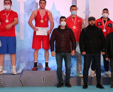 Boksçularımız 7 medalla qayıdır