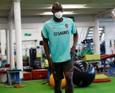 Azərbaycanla oyun asan olmayacaq - Portuqaliyalı futbolçu