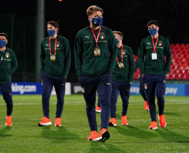 İtaliya millisinin məşqçilər heyətində kütləvi yoluxma