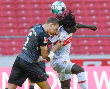 Ştutqart'a 1 qol bəs etdi