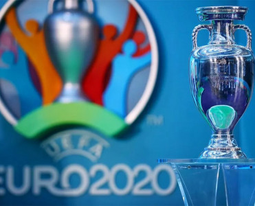 İtaliyadan UEFA-ya AÇ-2020 üçün azarkeş təminatı