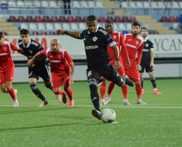 Baş hakim Keşlə - Qarabağ matçındakı penaltidən danışdı