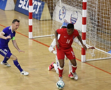 Bir xalı da qənimət saymaq olar - Millimizin oyunçusu