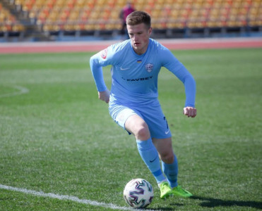 Millimizin futbolçusu klubu ilə müqaviləni uzatdı