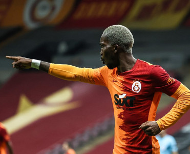 Qalatasaray nigeriyalı futbolçusunu itirdi