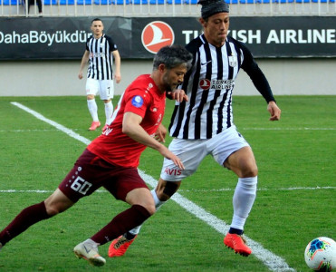 Honda kimi futbolçular Azərbaycana çox gəlməlidir