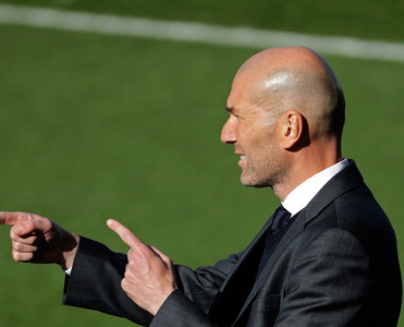 Bütün diqqətimiz bu oyundadır - Zidan