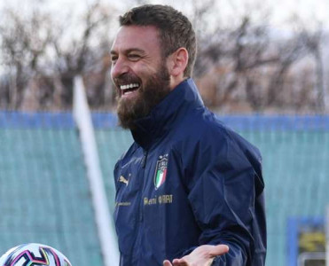 De Rossi xəstəxanadan evə buraxıldı