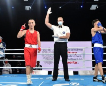 Daha 2 boksçumuz 1/4 finala vəsiqə qazandı