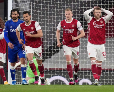 Arsenal evdə Everton'a uduzdu