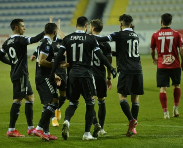 Qarabağ'dan darmadağın, Neftçi xal itirdi