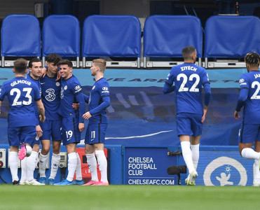 Mançester Siti və Çelsi'dən qələbə