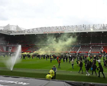 Mançester Yunayted – Liverpul matçının vaxtı açıqlandı