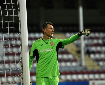 Keşlə'nin qapıçısı: Kim layiqdirsə, o da çempion olsun