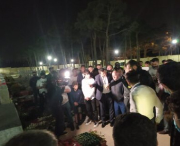 Neftçi çempionluq kubokunu şəhidlərin məzarına apardı