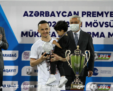 Mövsümün ən sərrast futbolçusu mükafatlandırıldı - FOTO