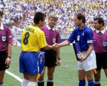 Sabiq FİFA referisi vəfat etdi - 66 yaşında!