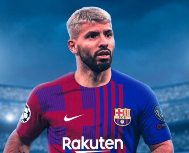 Aquero rəsmən Barselona'da