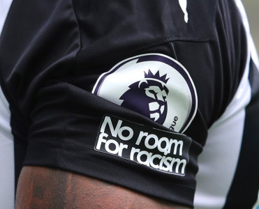 İrqçilik edən azarkeşə ömürlük cəza verildi