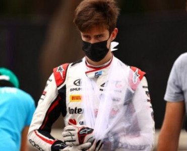 Bakıda keçirilən yarışda pilotun qolu sındı