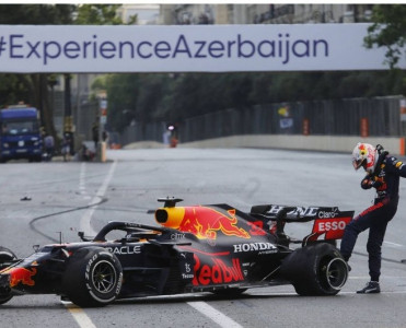 Hemiltonun səhvini görəndən sonra təzyiqim düzəldi - Ferstappen