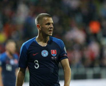 AÇ-2020: Slovakiya millisində koronavirus aşkarlandı