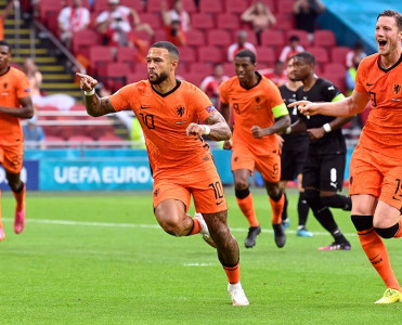 Belçika və Niderland 1/8 finalda!