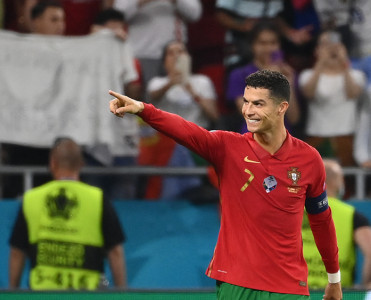 Ronaldo cənubi azərbaycanlı futbolçuya təşəkkür etdi